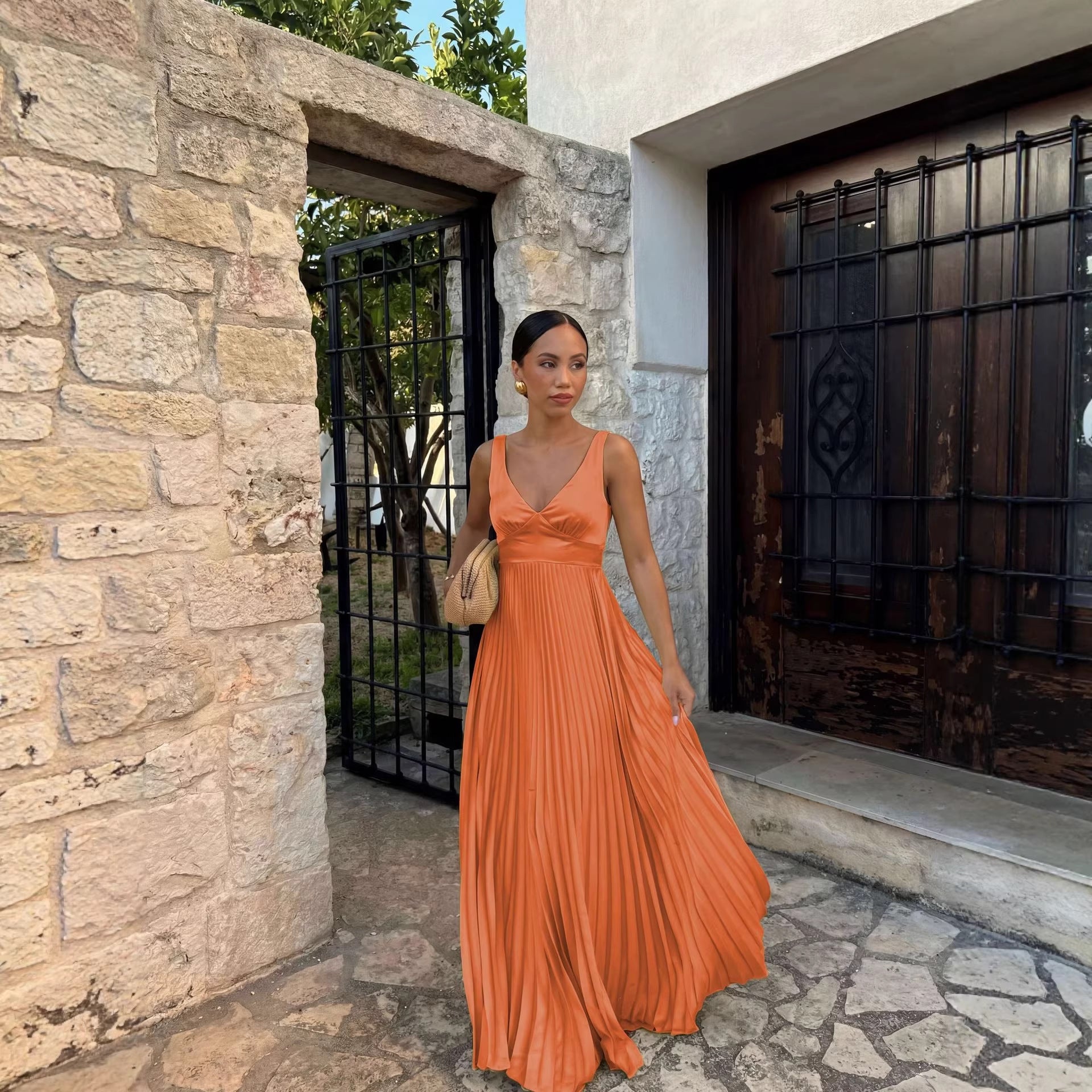 Fitted-waist Pleated Strap V-neck Solid-color Fashionable Dress